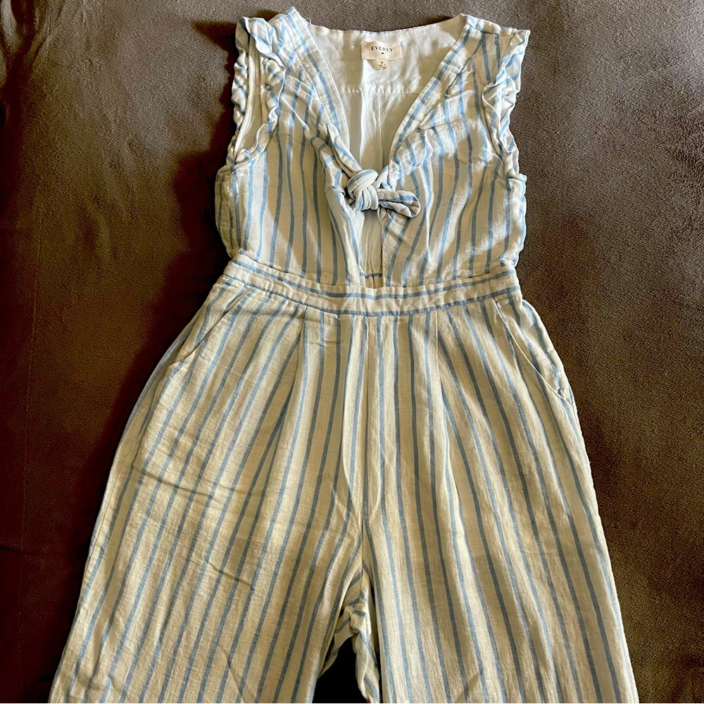 Everly linen jumpsuit size M
